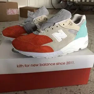 Kith New Balance 990v2 Mykonos Size 7.5 (With Socks) Ronnie Fieg for New Balance 990V2 - Cyclades – Kith Europe main image 4